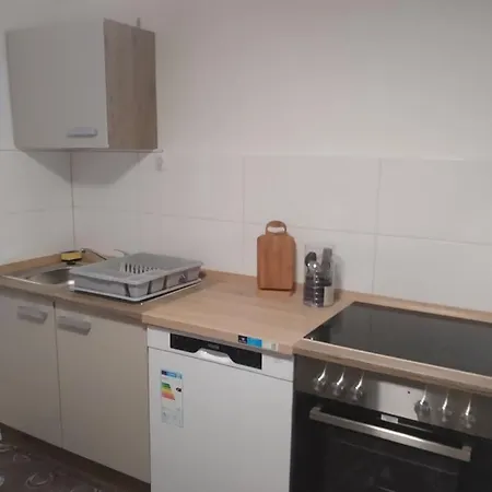 Lmi Haus & Urlaub Monteurwohnung شقة Münsingen