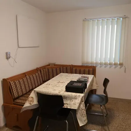 شقة Lmi Haus & Urlaub Monteurwohnung *