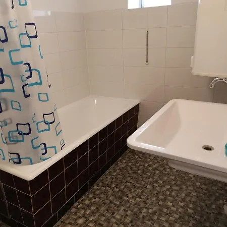 Lmi Haus & Urlaub Monteurwohnung Münsingen